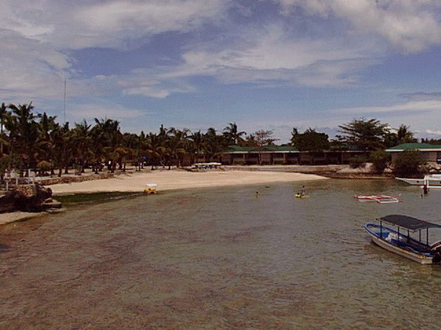 Philippnes cheap Beach Hotel Mactan Island Diving Boats